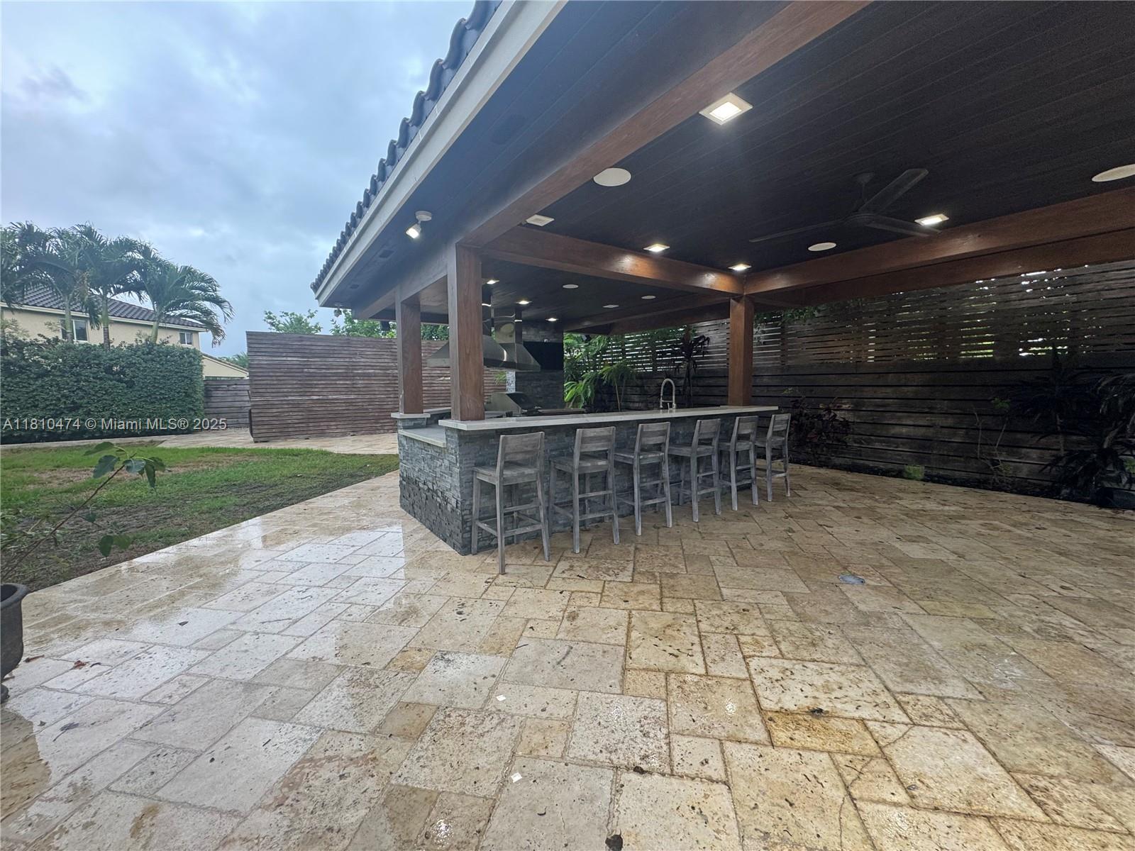 Redland Reef - Residential