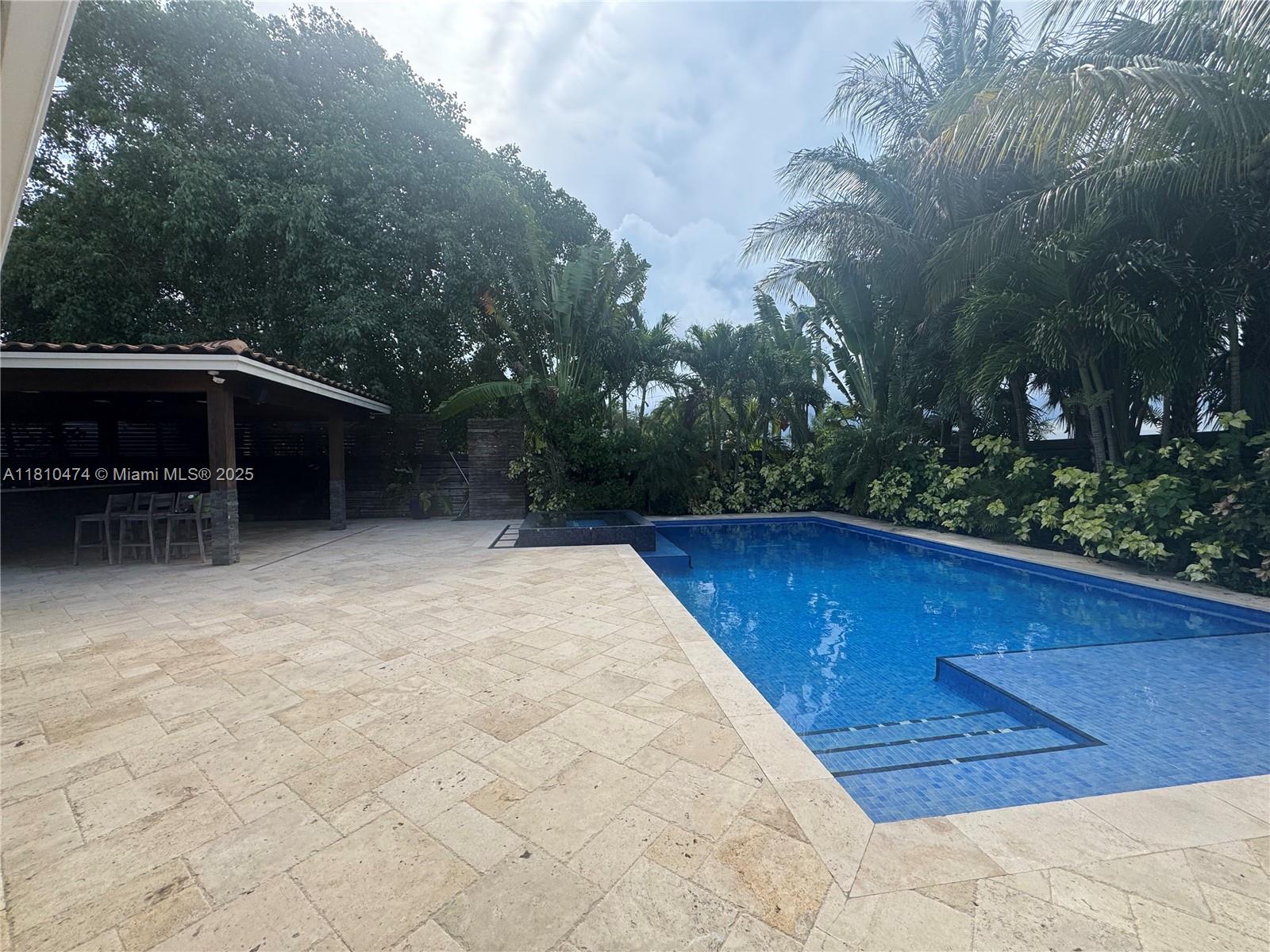 Redland Reef - Residential