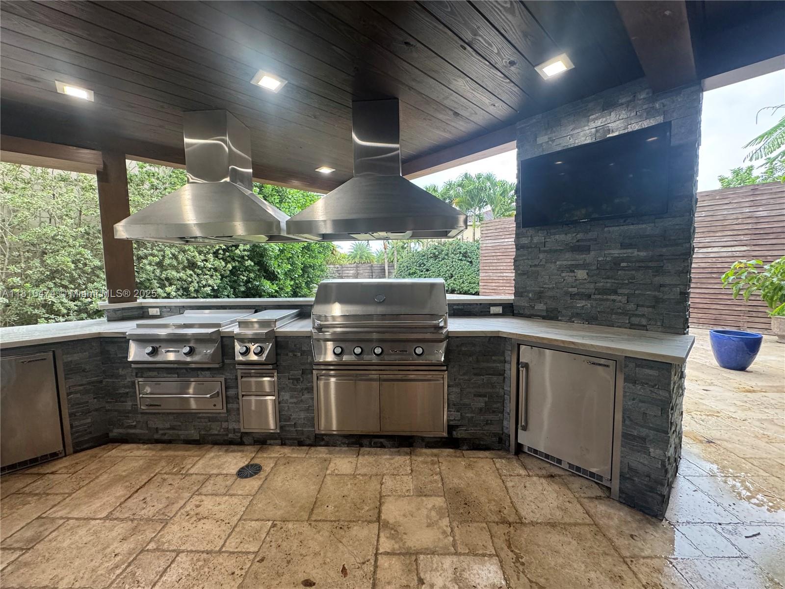 Redland Reef - Residential