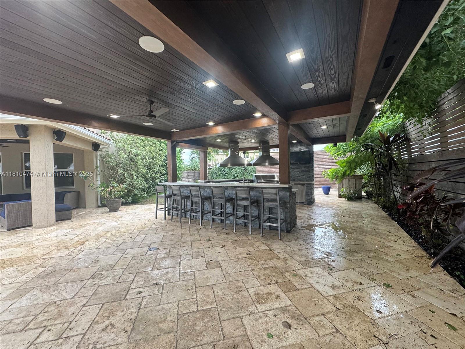 Redland Reef - Residential