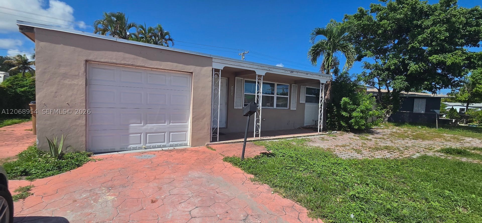 601 W Sample Rd