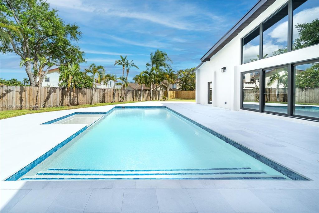 Photo of 842 W Coco Plum Cir, Plantation, FL 33324 (MLS # A11901566)