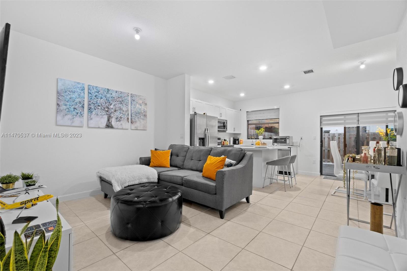 BOWTIE SUBDIVISION - Residential Lease