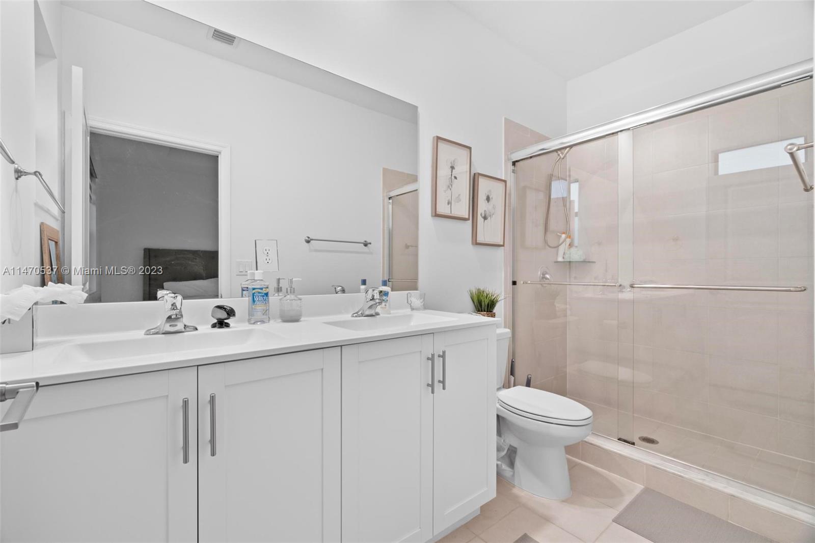 BOWTIE SUBDIVISION - Residential Lease