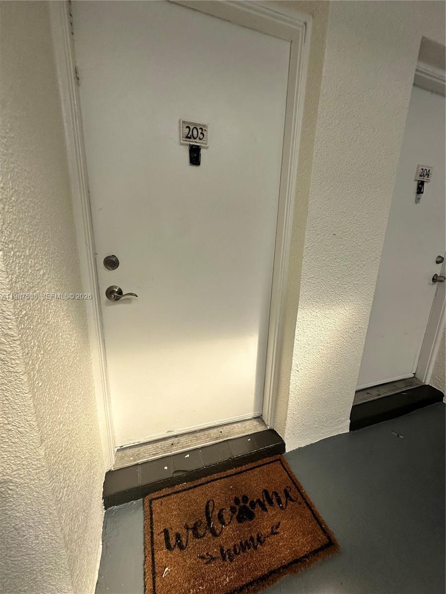 SOLEIL AT FONTAINEBLEAU C - Residential Lease