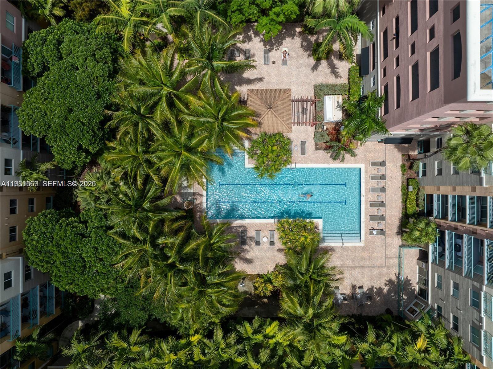 VALENCIA CONDO - Residential