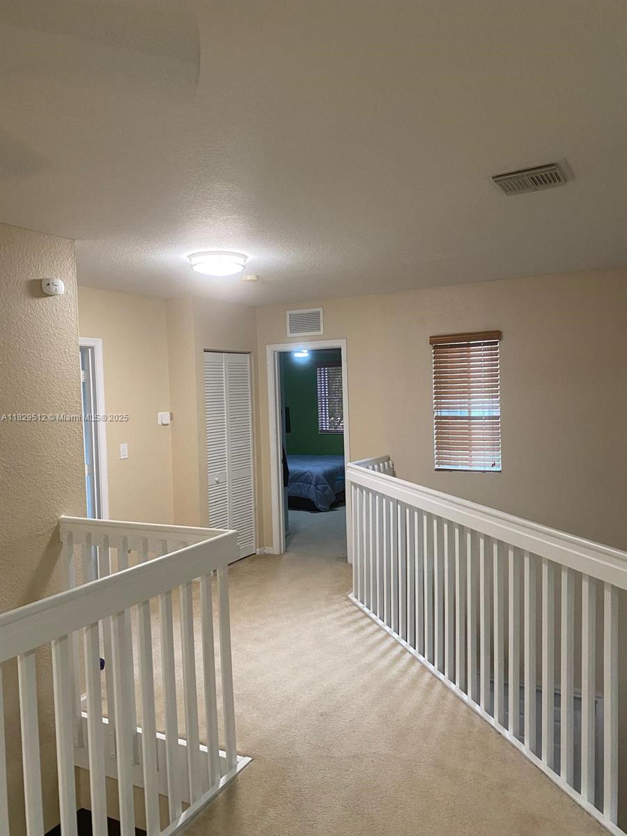 MANDARIN LAKES - Residential