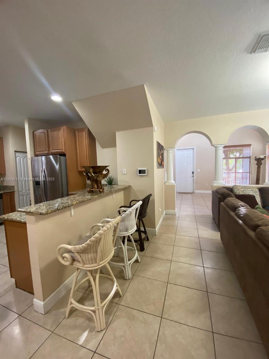 MANDARIN LAKES - Residential