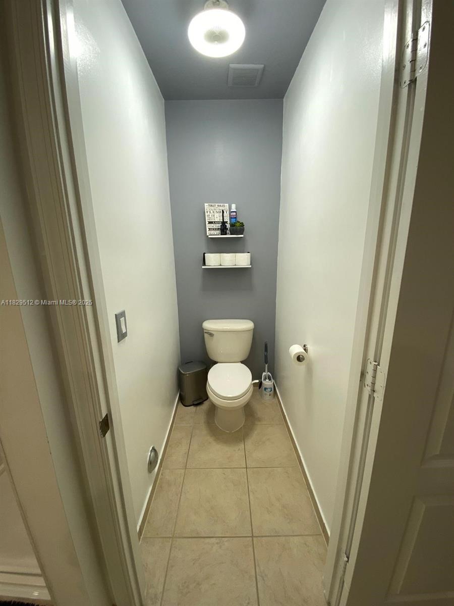 MANDARIN LAKES - Residential