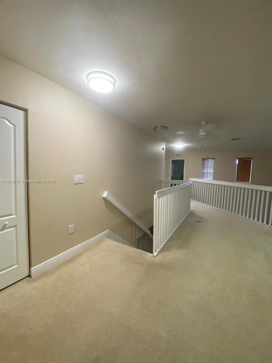 MANDARIN LAKES - Residential