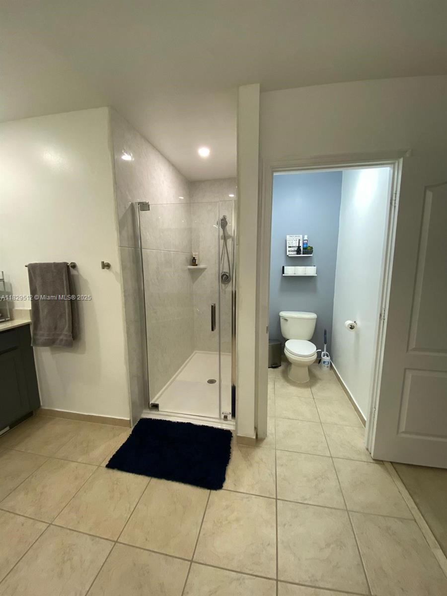 MANDARIN LAKES - Residential