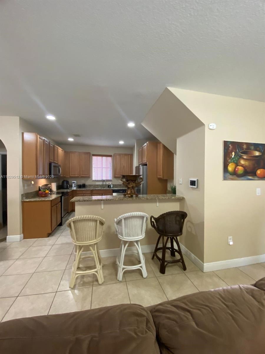 MANDARIN LAKES - Residential