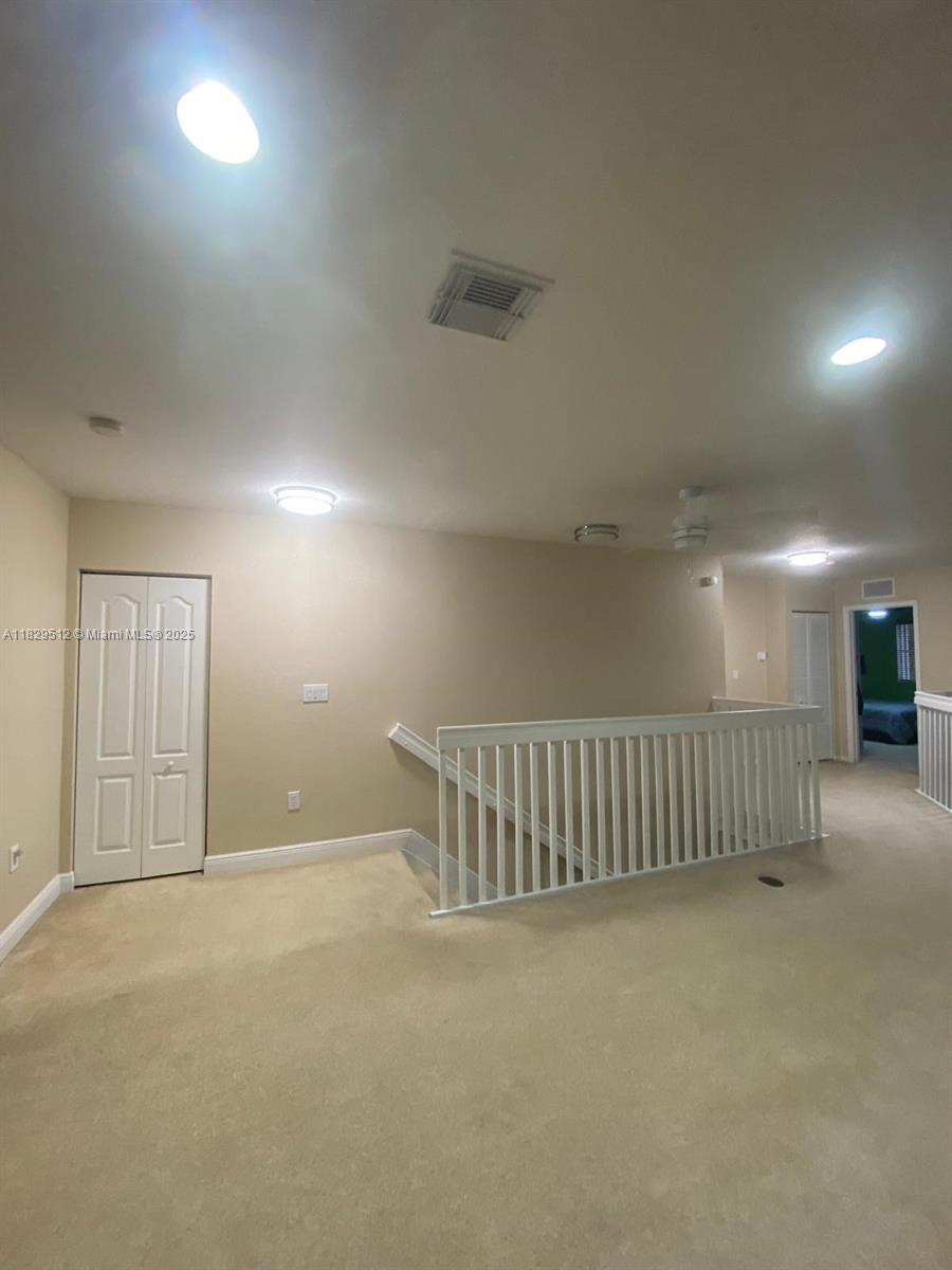 MANDARIN LAKES - Residential