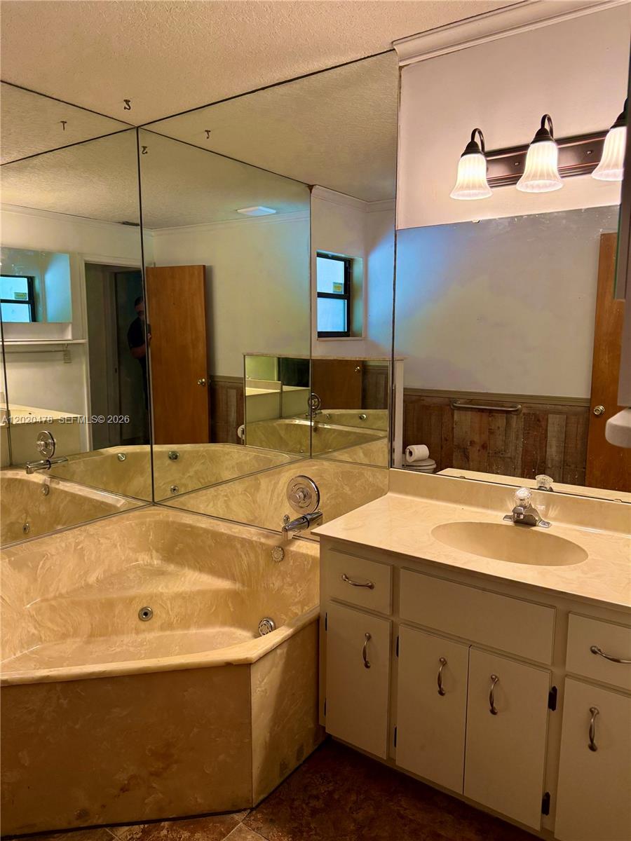 BELLEVIEW ESTATES - Residential