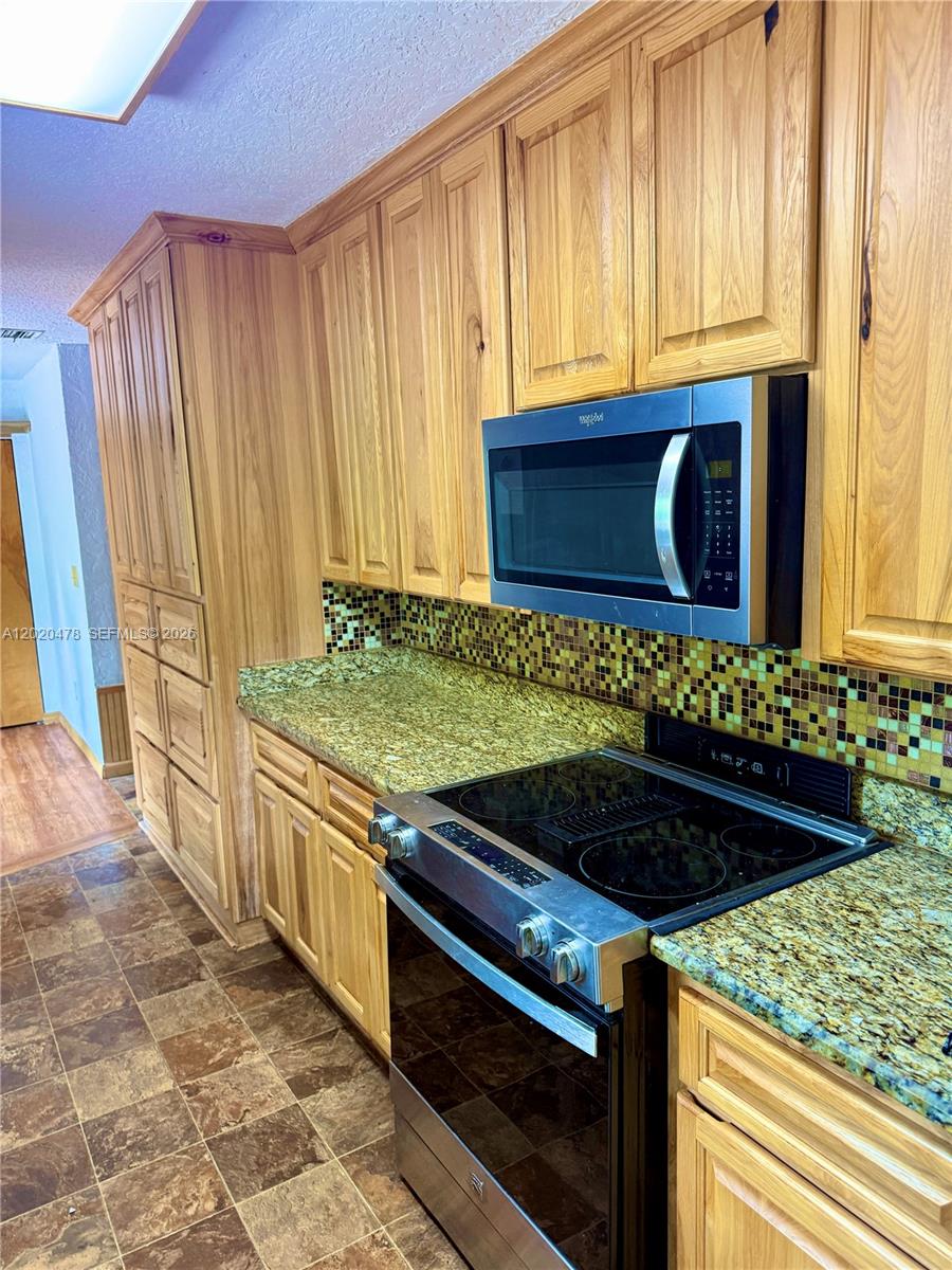 BELLEVIEW ESTATES - Residential