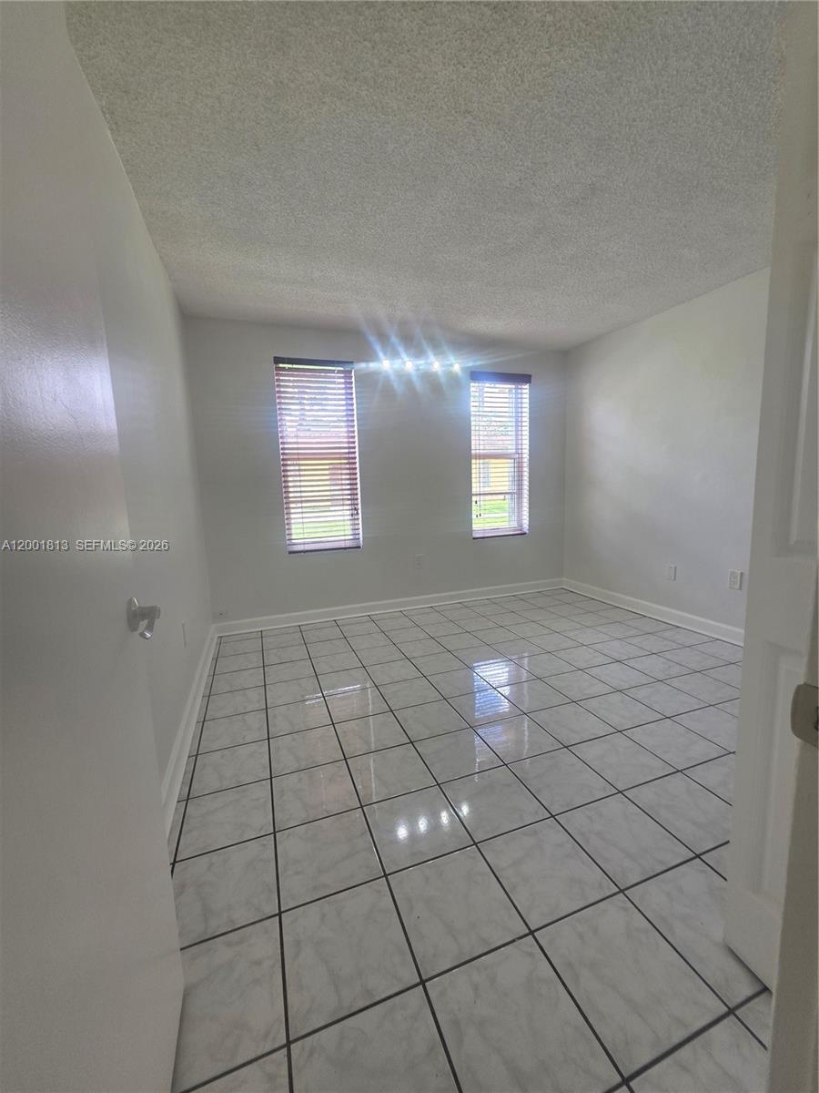 KENDALL HEIGHTS CONDO - Residential Lease