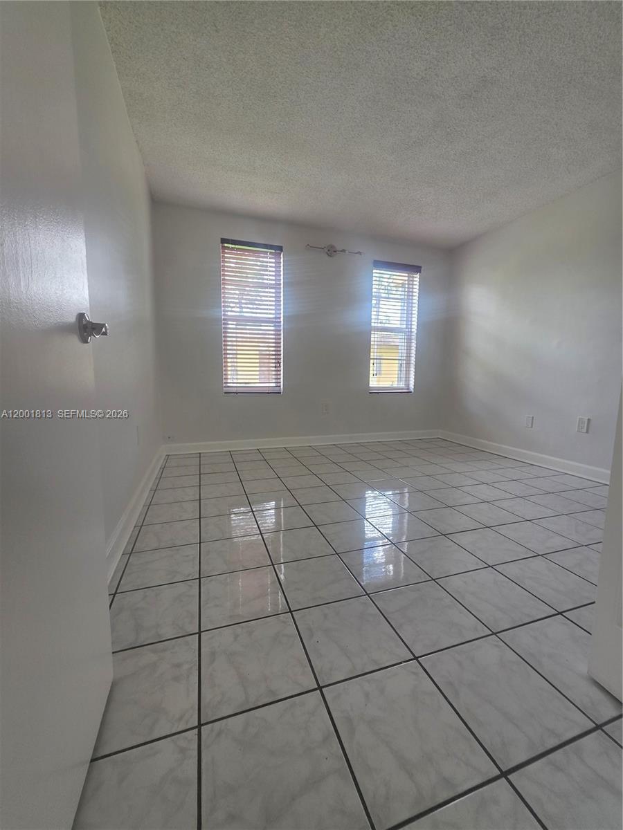 KENDALL HEIGHTS CONDO - Residential Lease