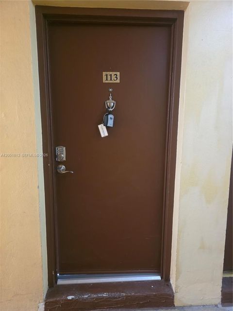 13700 SW 62nd St 113 Miami FL 33183