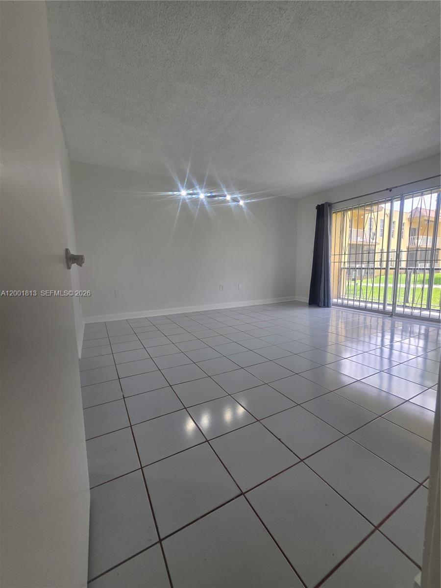 KENDALL HEIGHTS CONDO - Residential Lease