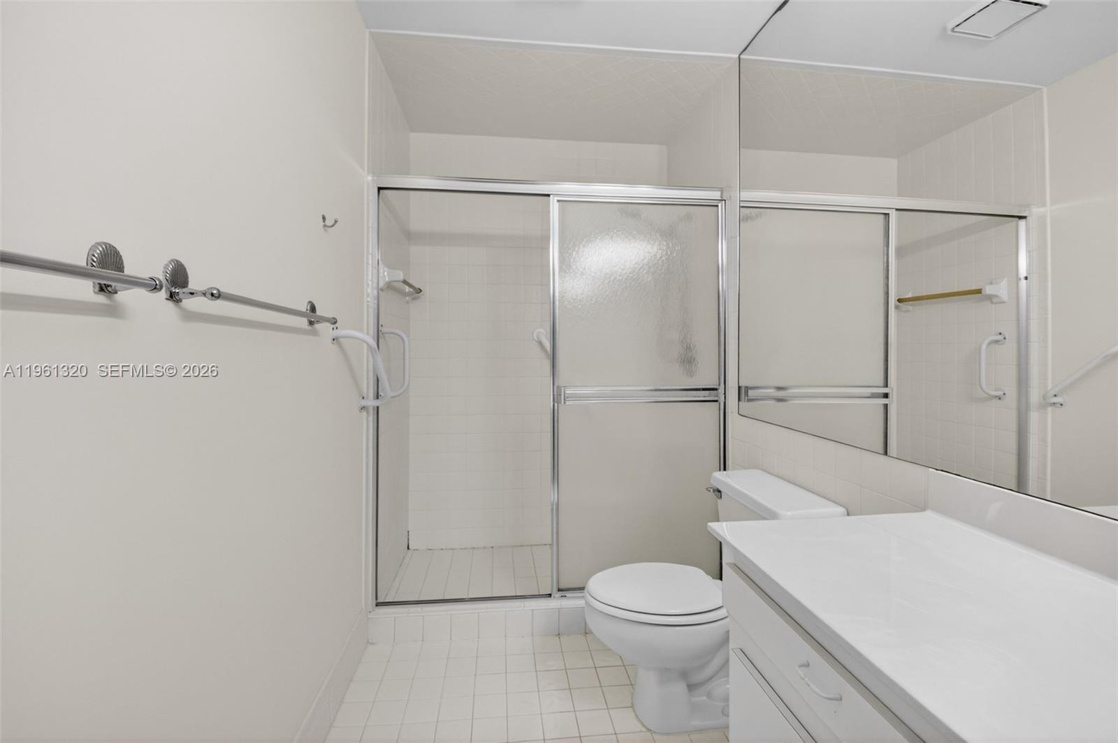 WHISPER WALK SEC D CONDO - Residential