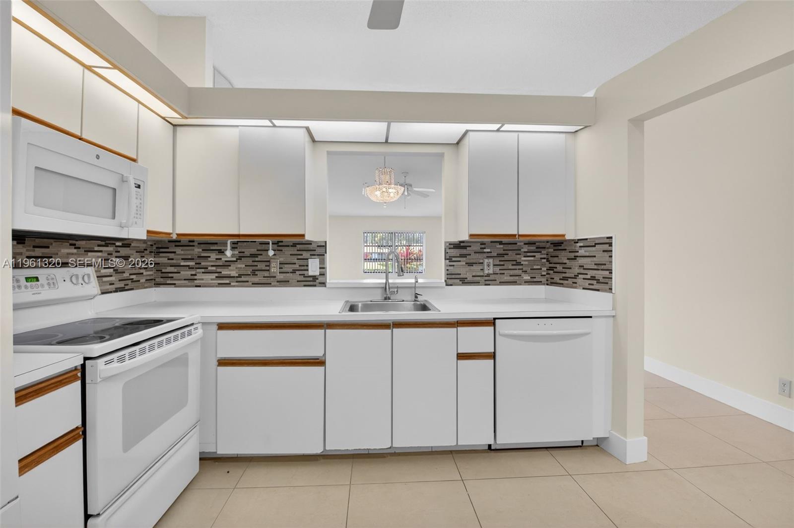 WHISPER WALK SEC D CONDO - Residential