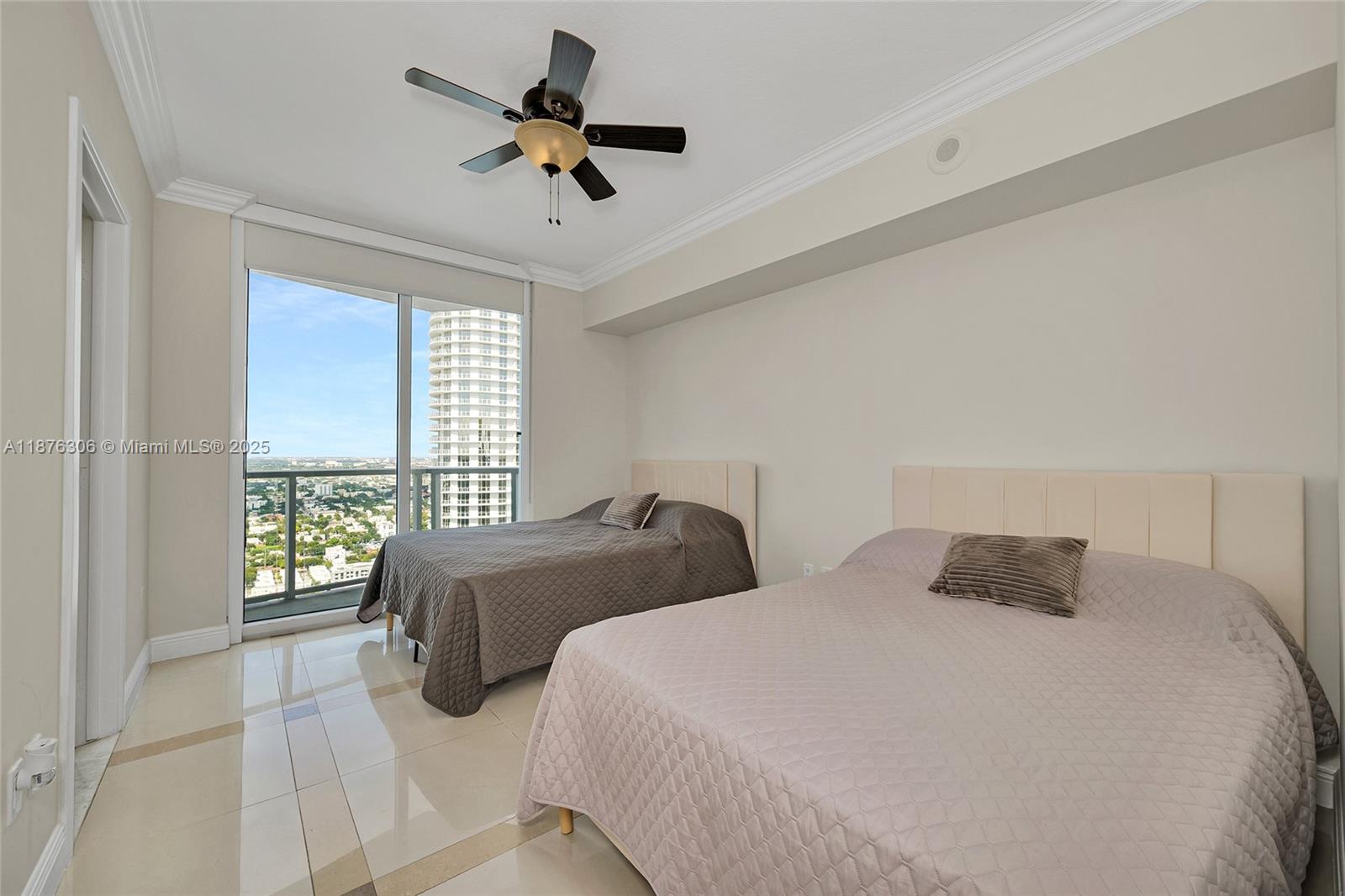 LATITUDE ON THE RIVER CON - Residential