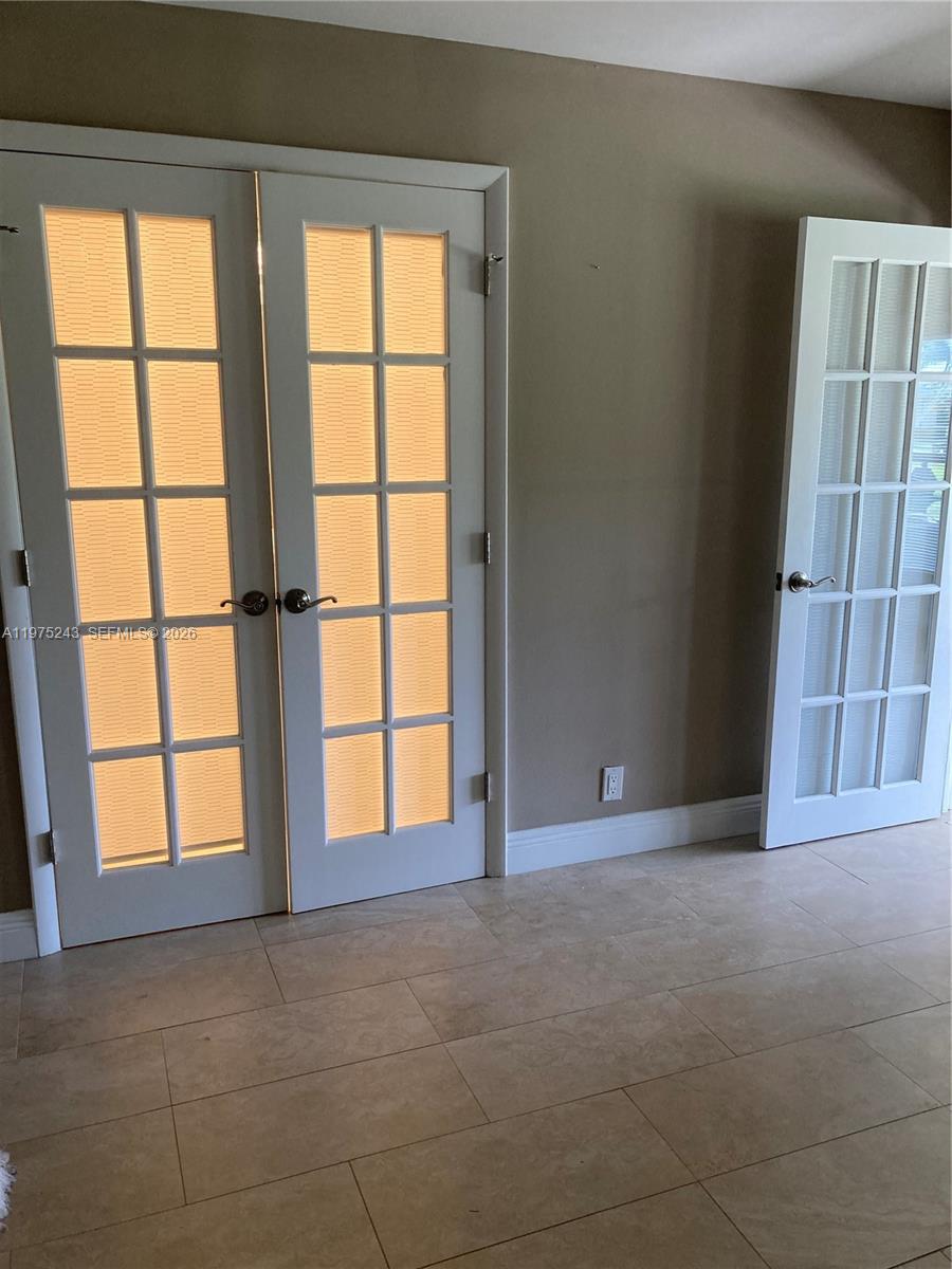 HIGH POINT WEST CONDO 2 - Residential