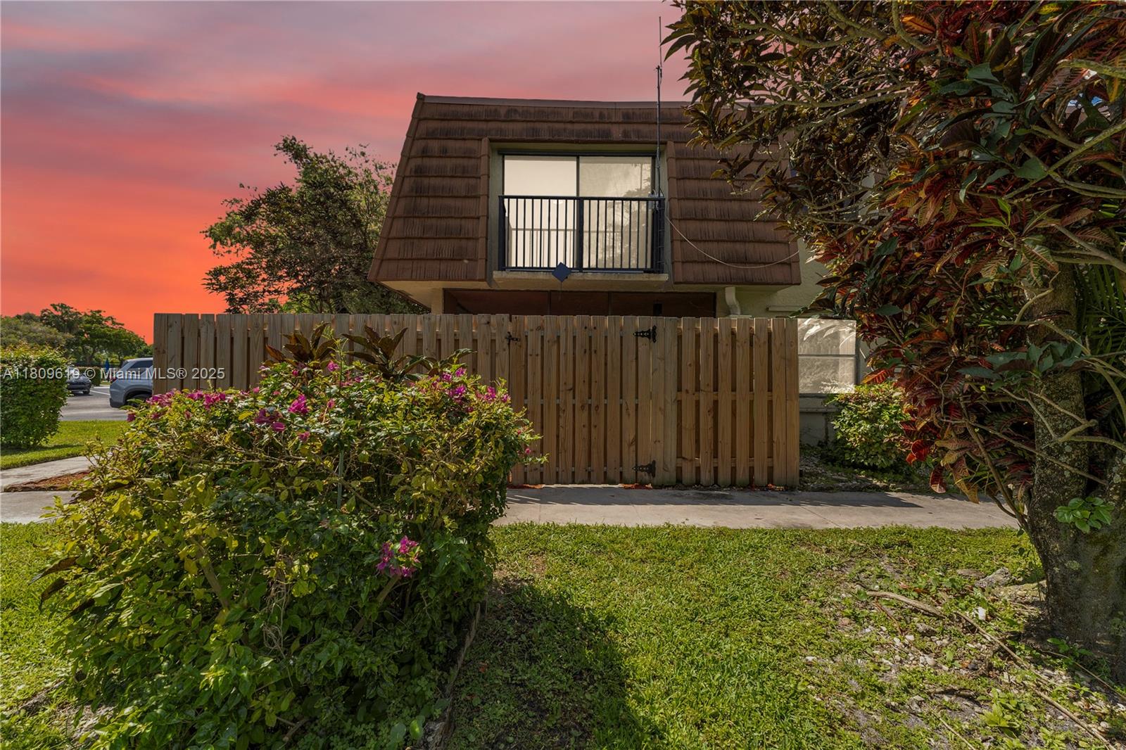 4845 Nw 95th Ave, Sunrise, Miami-Dade County, Florida - 3 Bedrooms  
3 Bathrooms - 