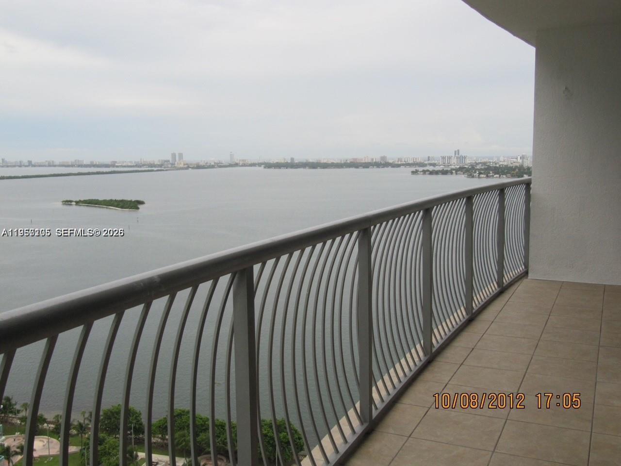 1750 N Bayshore Dr 3005