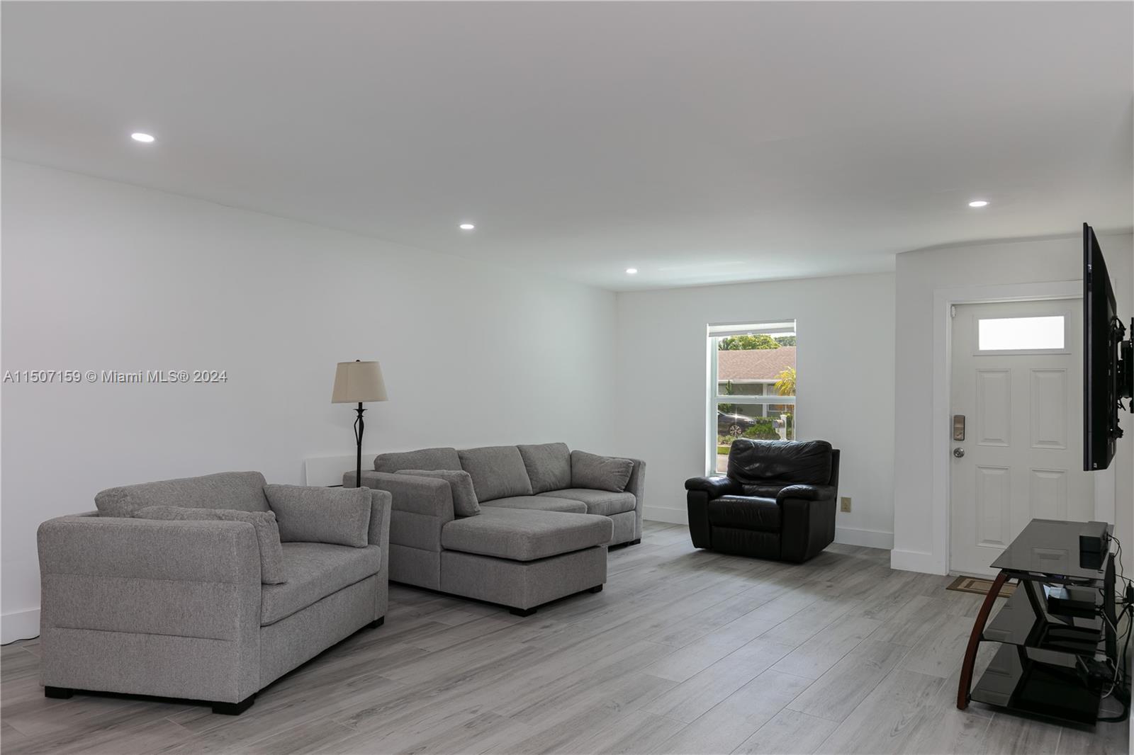 PLANTATION HILLS 1 SEC - Residential