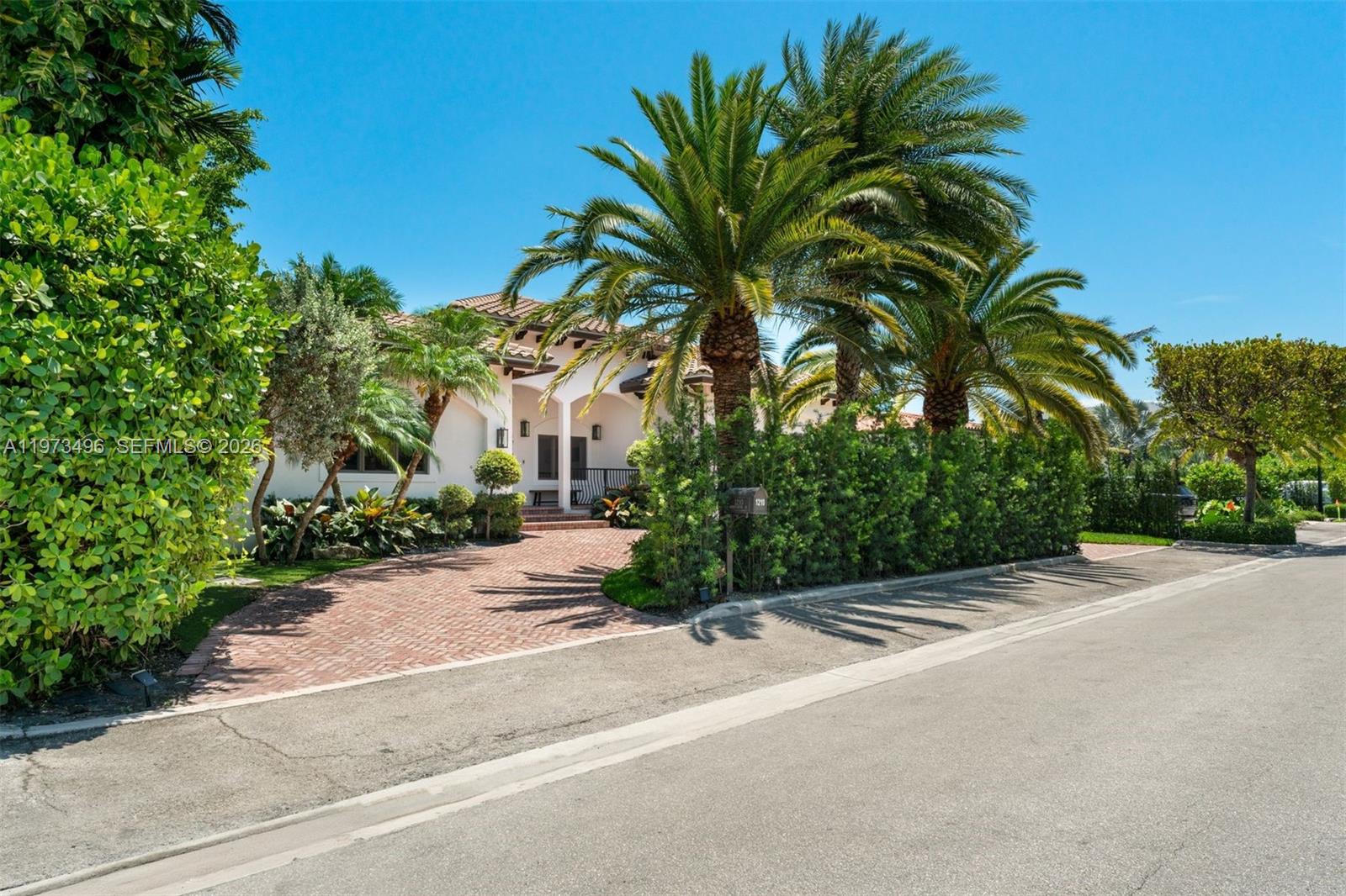 BAY HARBOR ISLAND - Residential