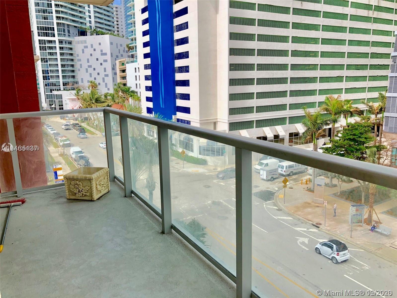 THE MARK ON BRICKELL COND - Residential