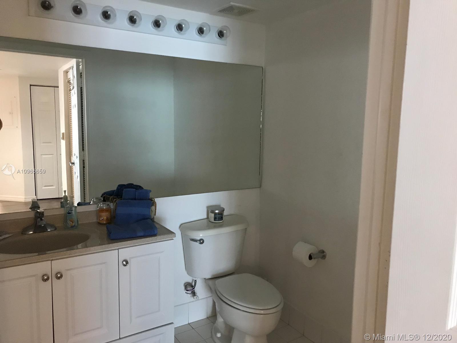 THE MARK ON BRICKELL COND - Residential