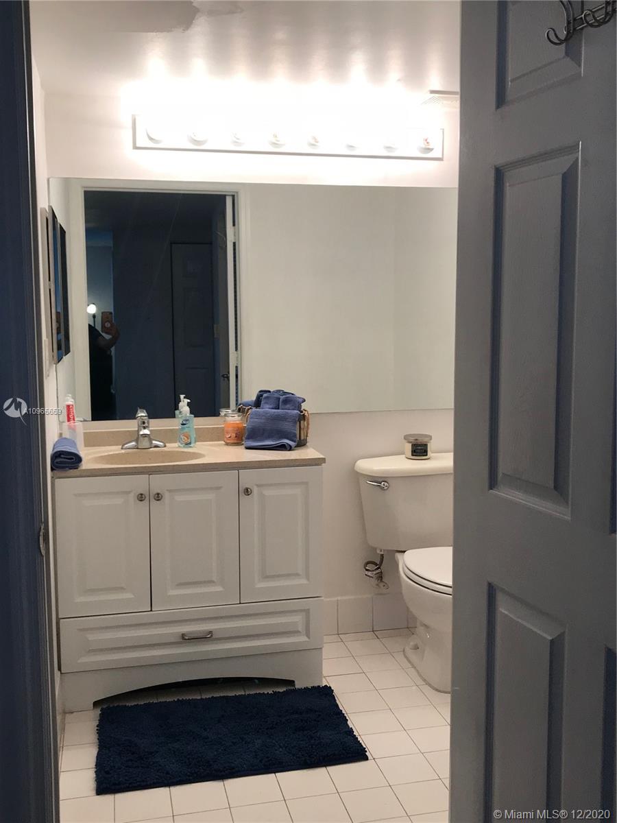 THE MARK ON BRICKELL COND - Residential