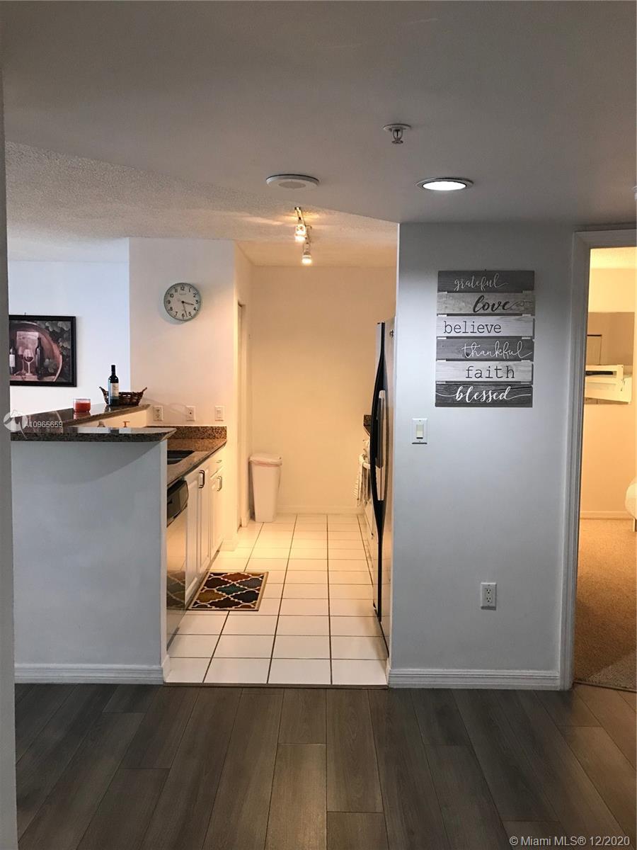 THE MARK ON BRICKELL COND - Residential