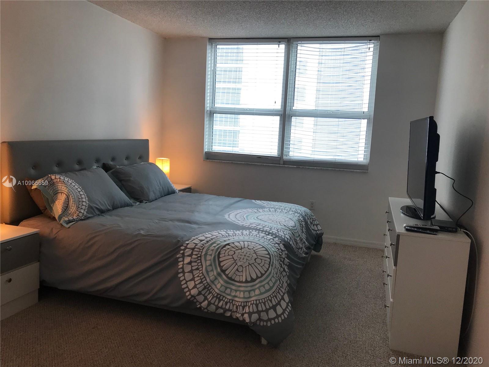 THE MARK ON BRICKELL COND - Residential