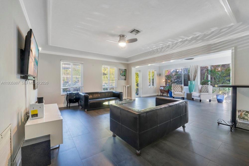 BELLE MEADE OF MIA SEC 1 - Residential