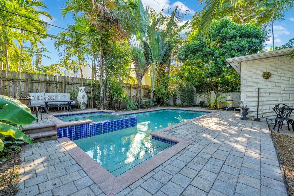 BELLE MEADE OF MIA SEC 1 - Residential