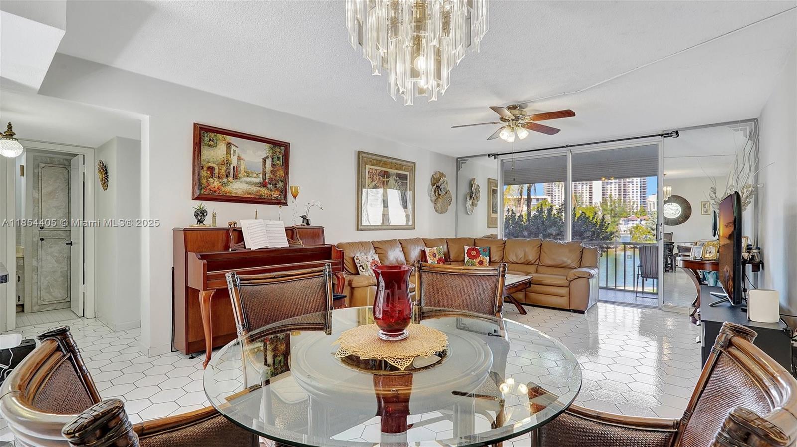 3030 Marcos Dr T205