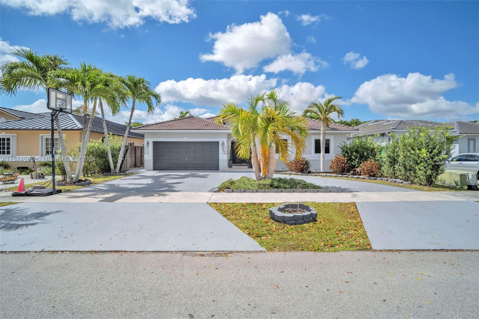 Property for Sale at 15974 Sw 53rd Ter Ter, Miami, Broward County, Florida - Bedrooms: 5 
Bathrooms: 3  - $779,000