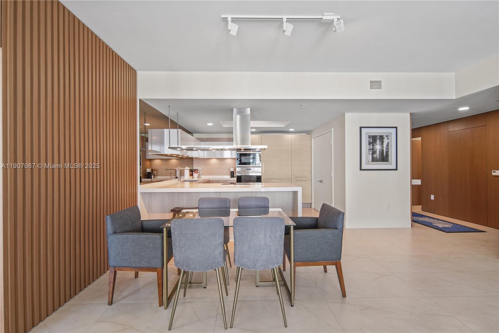 MARINA PALMS RESIDENCES S - Residential