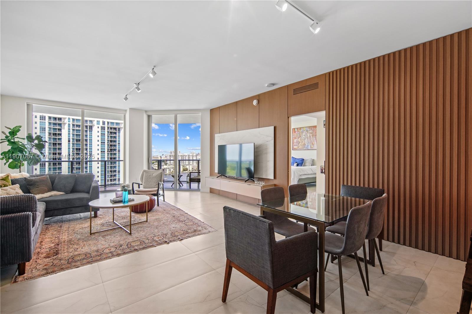 MARINA PALMS RESIDENCES S - Residential