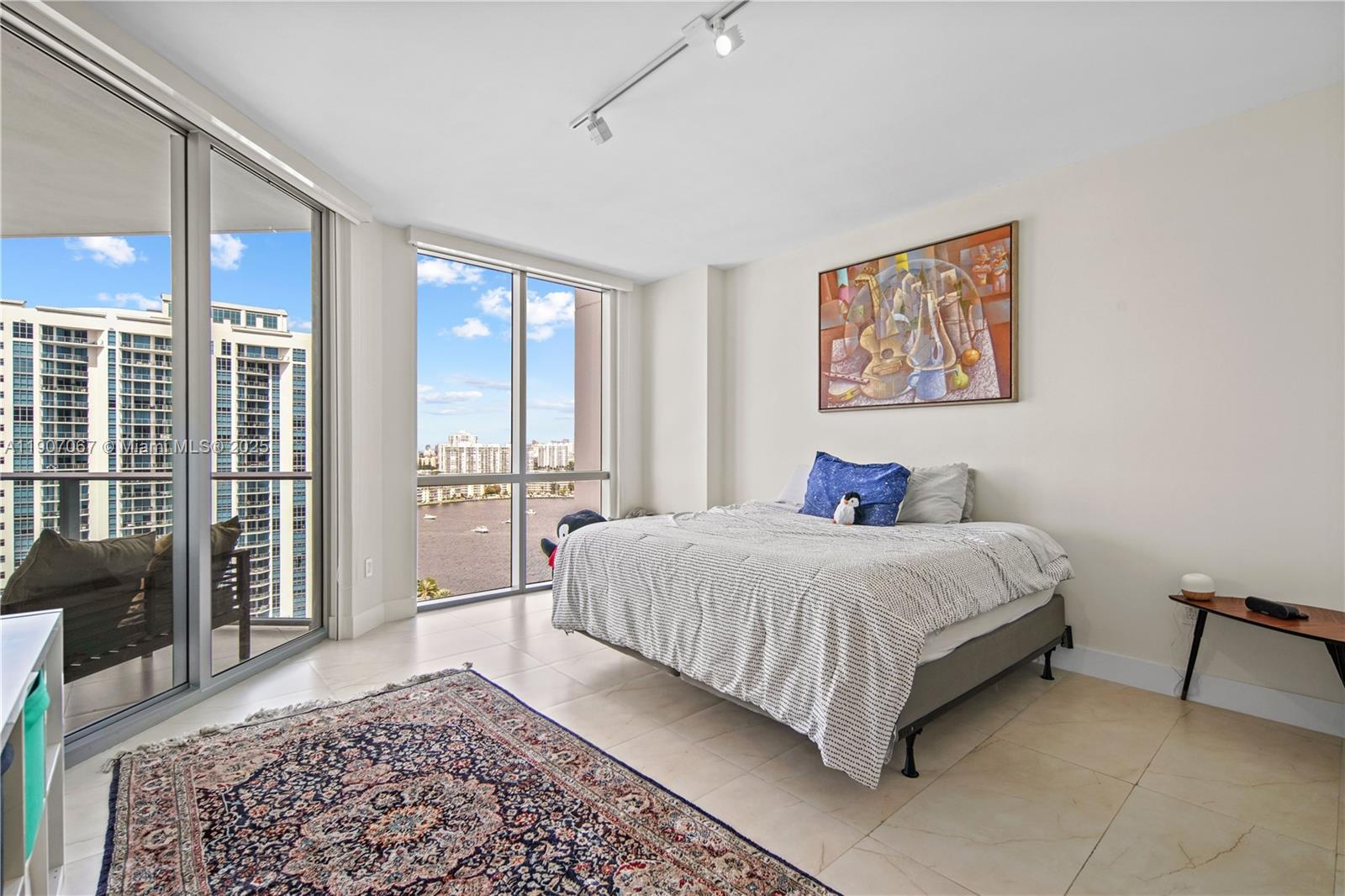 MARINA PALMS RESIDENCES S - Residential