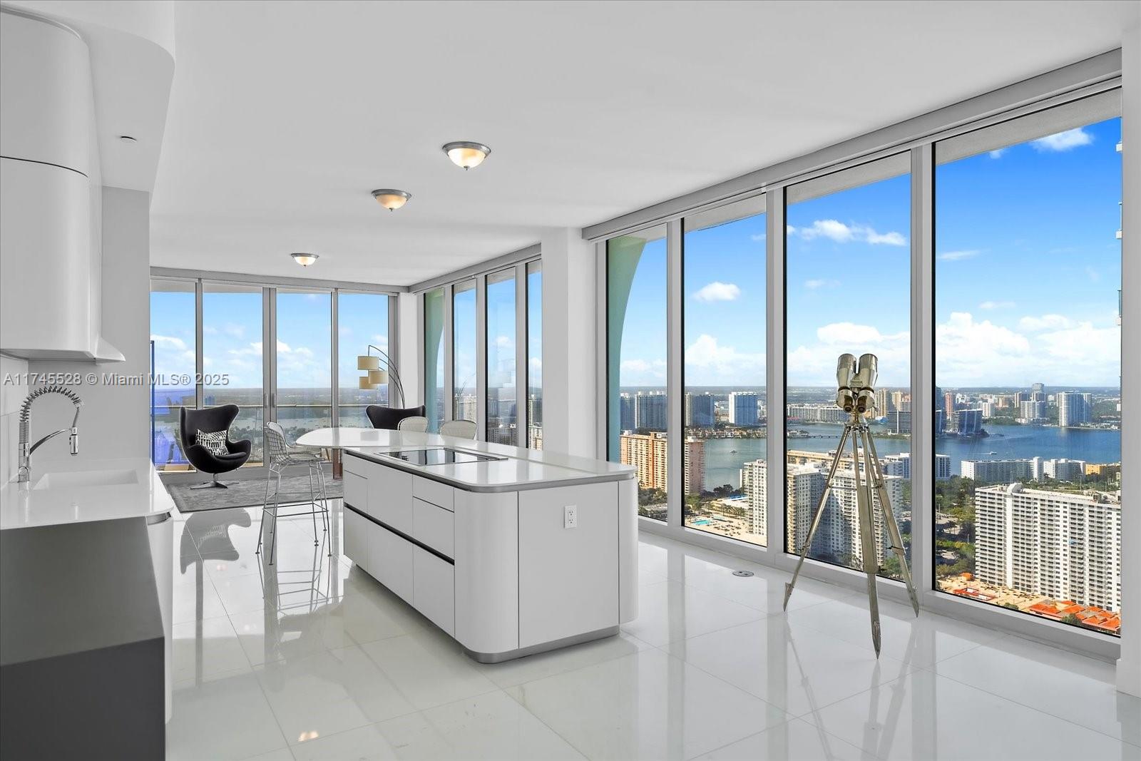 JADE SIGNATURE CONDO - Residential