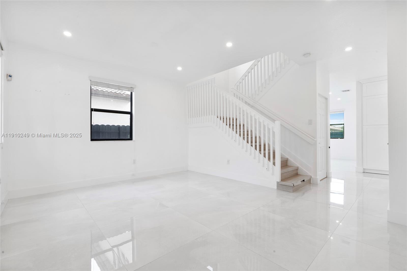 SILVER PALM SOUTHWEST - Residential