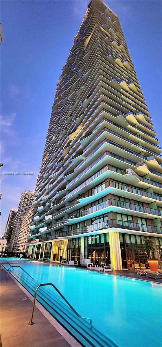 1300 S Miami Ave 3411