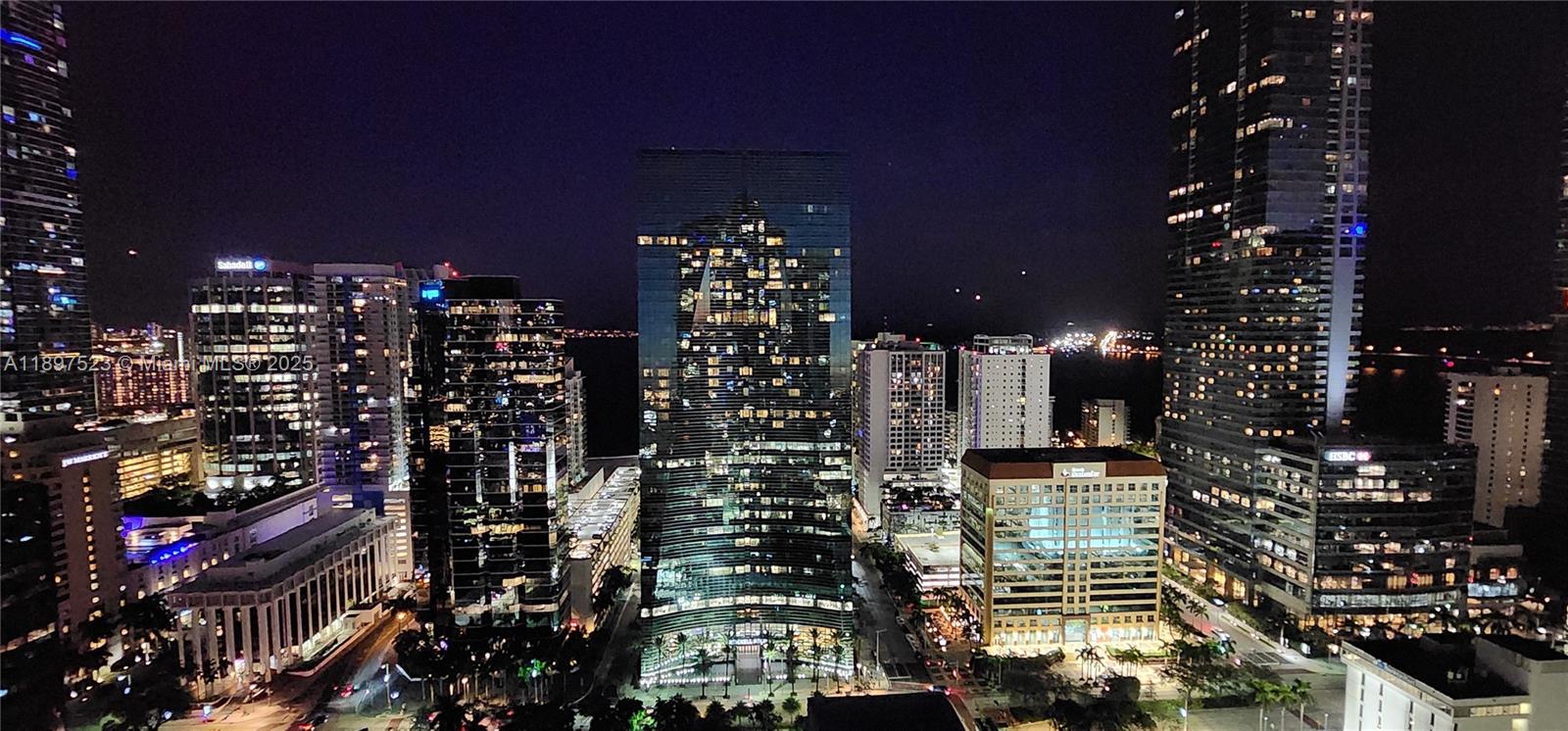 1300 S MIAMI AVENUE CONDO - Residential Lease