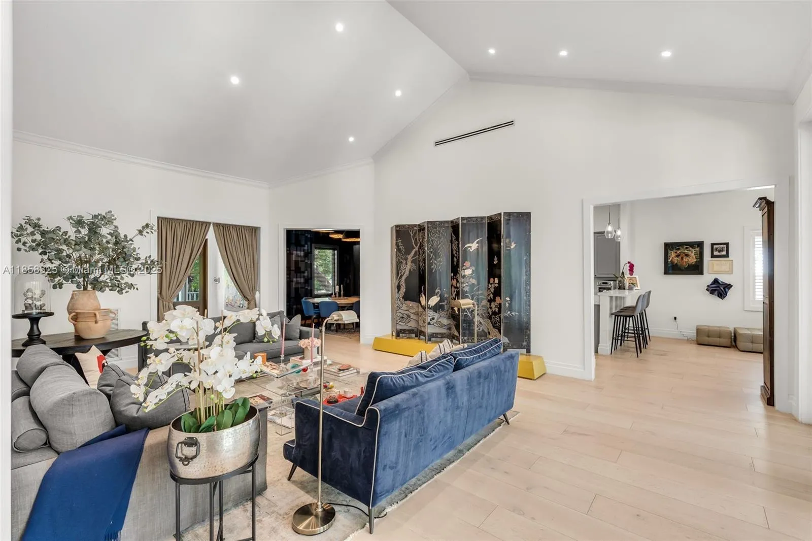 Key Biscayne, Florida 33149, United States, 6 Bedrooms Bedrooms, ,6 BathroomsBathrooms,Residential,Active,190638