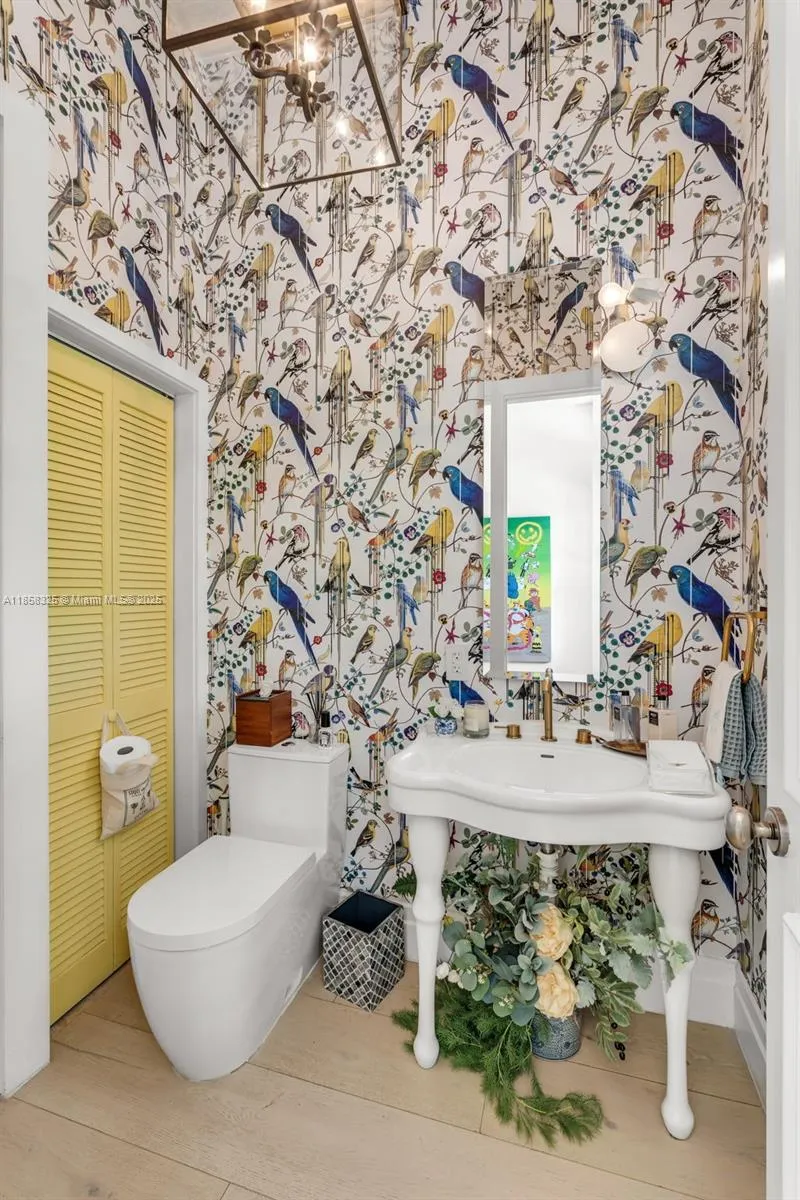 Key Biscayne, Florida 33149, United States, 6 Bedrooms Bedrooms, ,6 BathroomsBathrooms,Residential,Active,190638