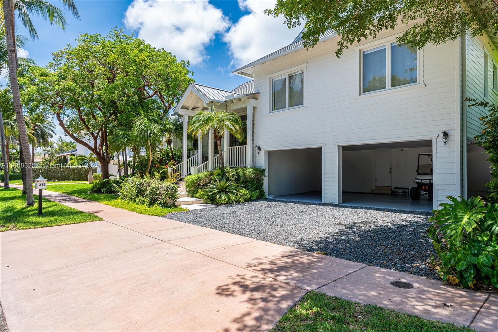 285 W Enid Dr